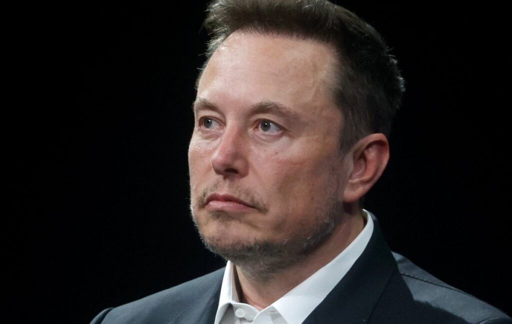 イーロン・マスク氏、スターリンクがロシアに売却した「虚偽」報告を否定