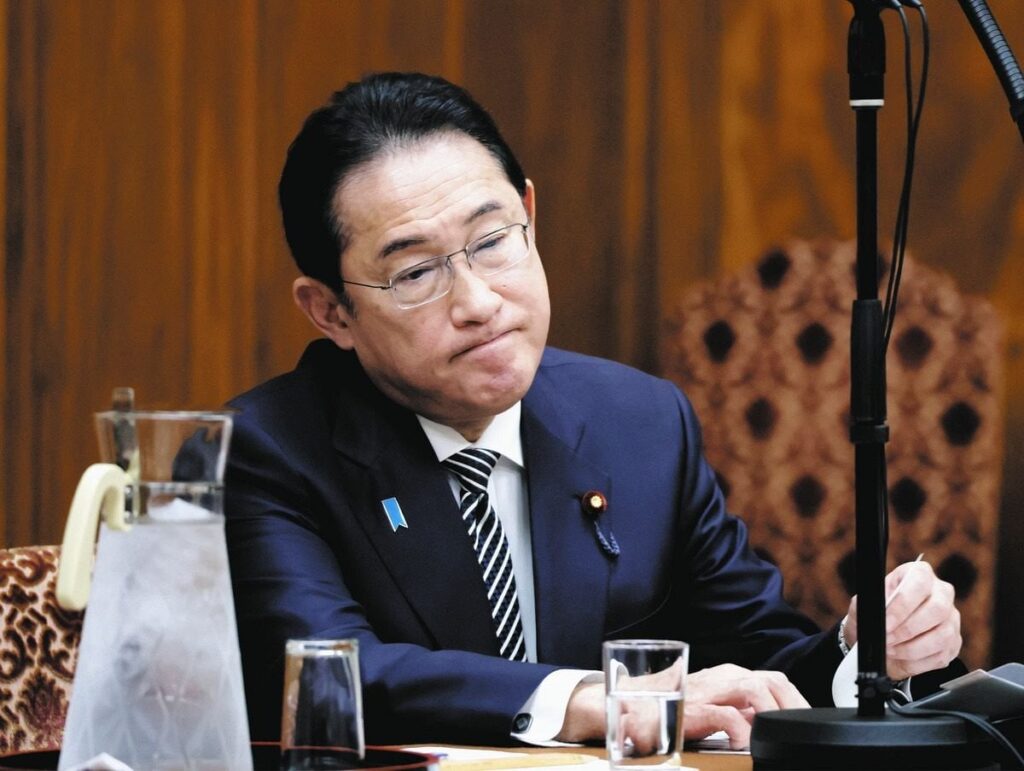 岸田首相が一変、食い気味に挙手、机叩きいら立ち隠せず…淡々と進んだ政倫審で野田元首相が放ったひと言は
