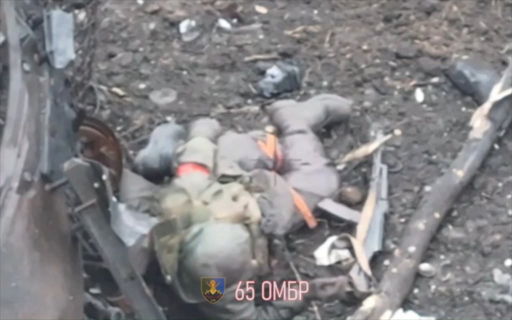 ザポリージャのロボティンに対するロシア軍の攻撃は第65オンブルの戦闘機によって撃退された。 鎧と兵士の破壊。