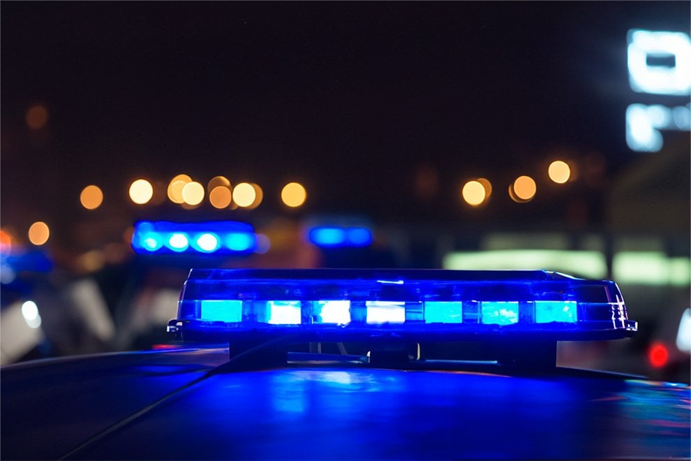 スペインで未成年の兄弟が母親を殺害