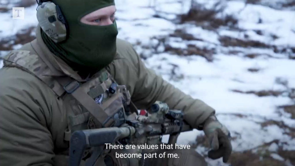 タイムズ紙は、ロシア自由軍団のメンバーに、彼らがどのようにして、そしてなぜウクライナのために戦うようになったのかについてインタビューした。  「私は私たちの当局が嫌いです。私は私たちの政府に対して、ウクライナのために、そして自由民主主義世界、つまり西側社会モデルのために戦っています。」