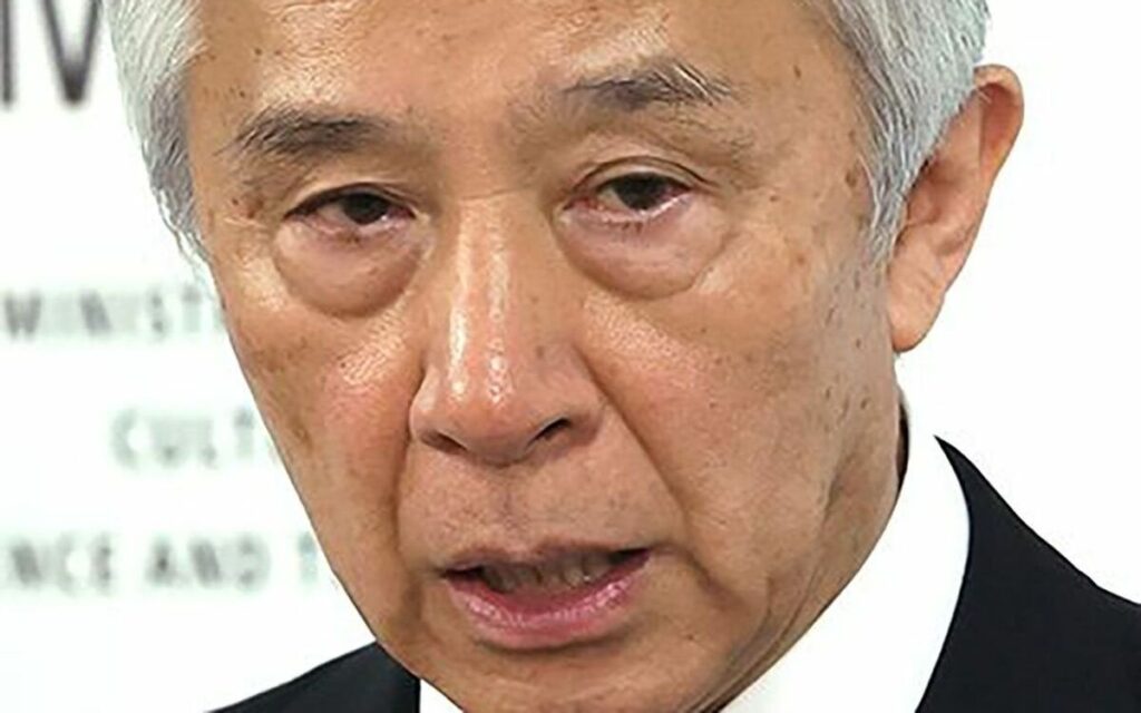 《旧統一教会との蜜月写真》 盛山正仁文科相の“猛妻”が仰天の釈明 「選挙支援は嘘っぱちですよ！」「でっちあげ書かれて」「統一教会からの報復、脅し」
