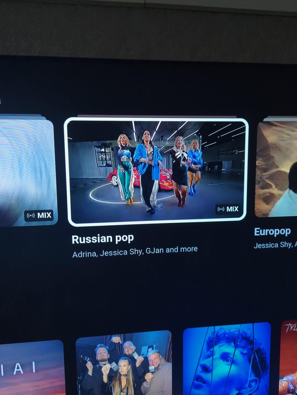 YouTube は私たちの音楽をロシアに帰属させます