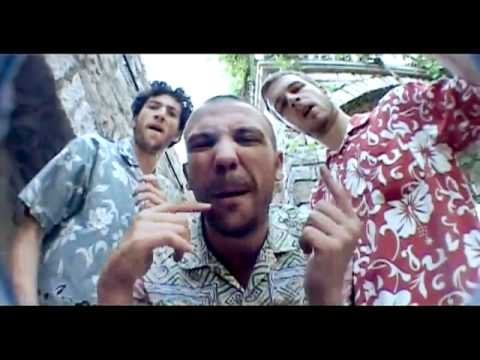 セルビアからイタリアへこんにちは！  - 私はずっとイタリア人がこの曲についてどう思っているか知りたいと思っていました（詳細はスレッドで）