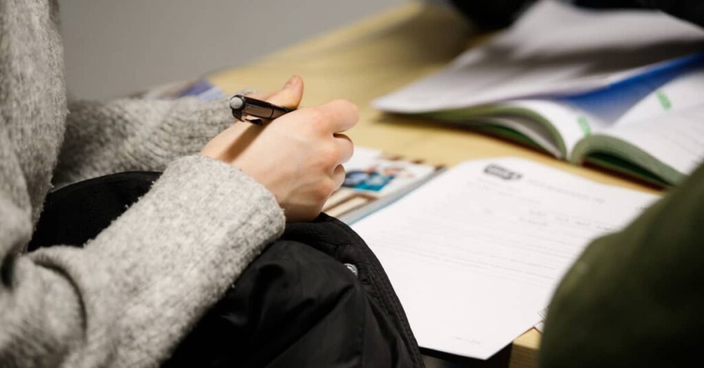 フィンランドの中等学校に志願するロシア人の若者が増加