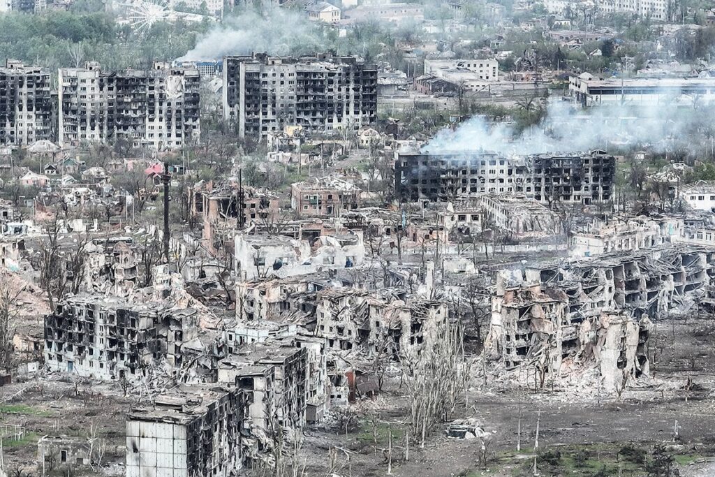 アウジーイウカ陥落は「時間の問題」 分析グループ、バフムートの轍踏むなと警告