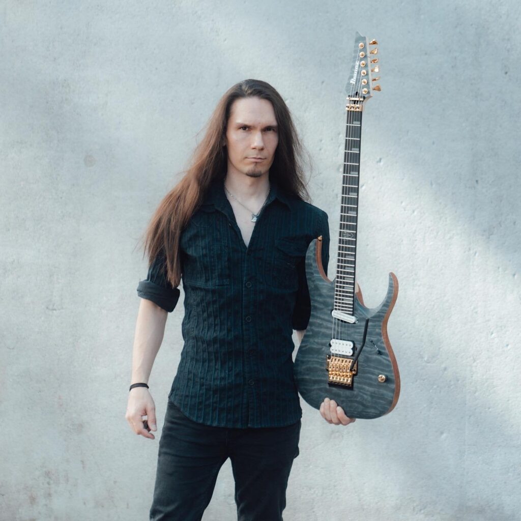 Megadeth の新ギタリスト Teemu は次のとおりです。「私は常にこのために準備ができていると感じていました」 - Headbangers' Gazette