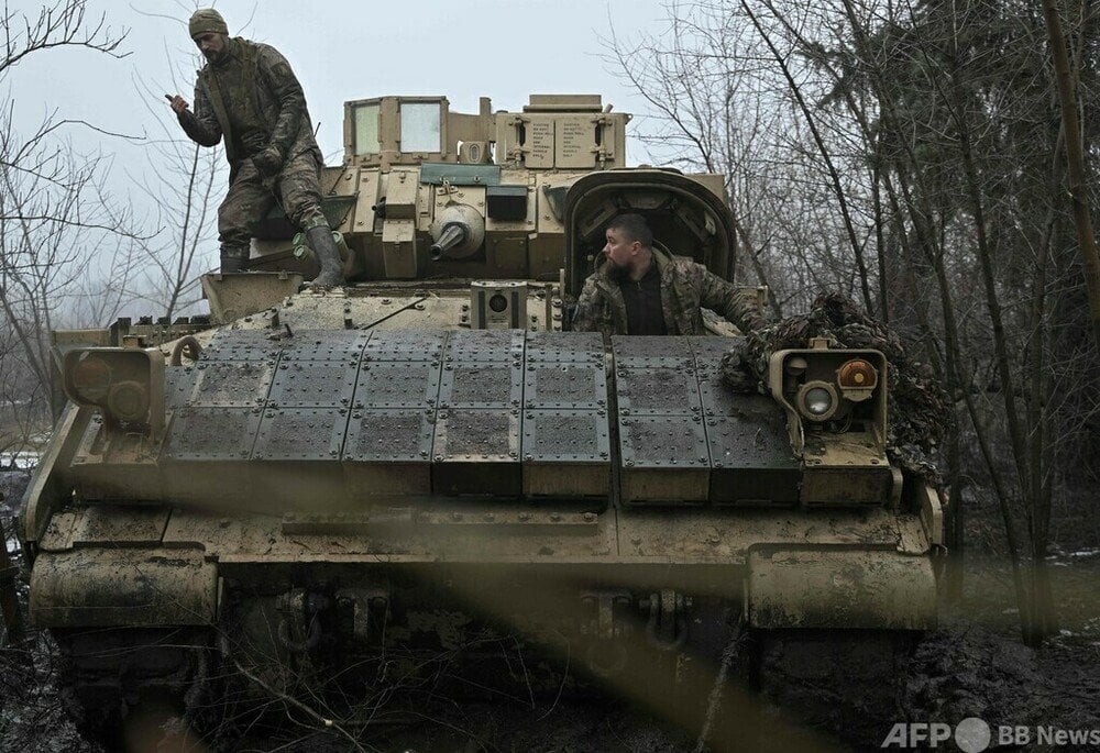 ウクライナ軍が東部激戦地アウディーイウカから撤退