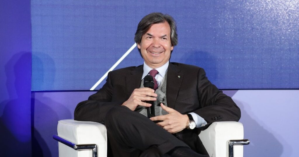 インテーサ・サンパオロにとっても「史上最高の年」。  ECB金利のおかげで77億ユーロの利益