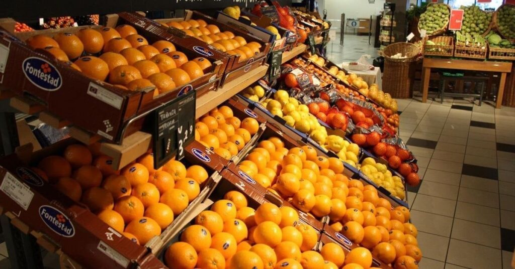 基本的な食料の価格は過去5年間で平均賃金よりも50％以上上昇した