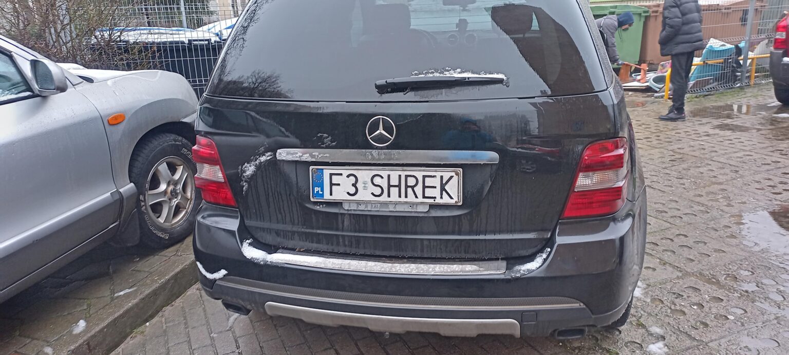 シュレックの車