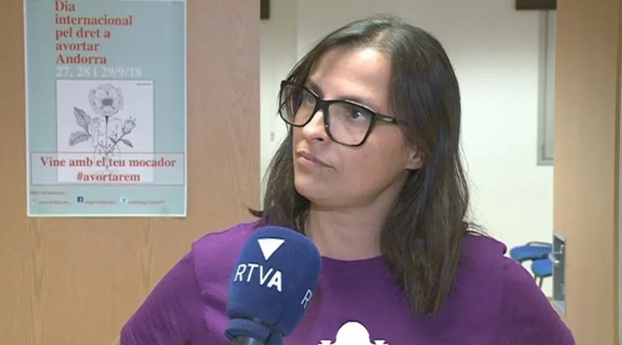 メンドーサ氏、アンドラは国家が貧しい子供たちを誘拐し、路上で女性に嫌がらせをするのに何の処罰も受けない国だと非難