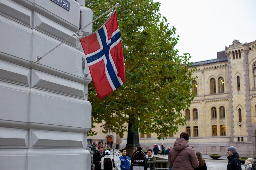 残念な統計：ノルウェーの計算によると、昨年少なくとも600人のリトアニア人がこの国の市民権を取得した