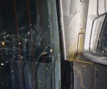 トロムスで数台の観光バスが襲撃される