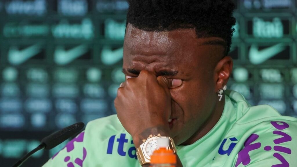 ヴィニシウス、人種差別に涙「私はただサッカーがしたいだけ」