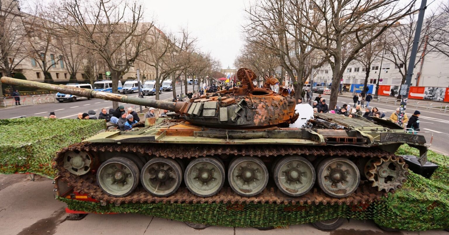 インド、ウクライナで人々をだましてロシアのために戦わせる人身売買ラケットを発見と発表
