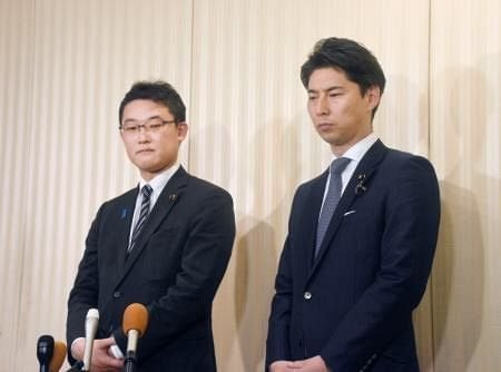 自民議員ダンサーに口移しチップ 参加の藤原青年局長ら辞任