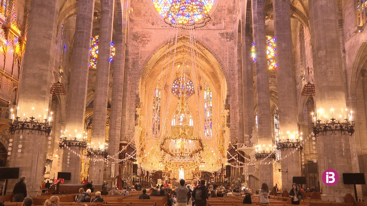 シビルの歌: クリスマスイブに歌われた中世の予言。カタルーニャ語圏のアルグエル (サルデーニャ) とマヨルカ島を除く地中海の他の地域では伝統として廃れ、現在はカタルーニャ諸国の他の場所で復活している。