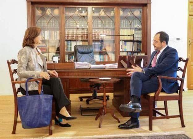 国連特使、月曜日にクリストドゥリデス氏とタタール人と会談