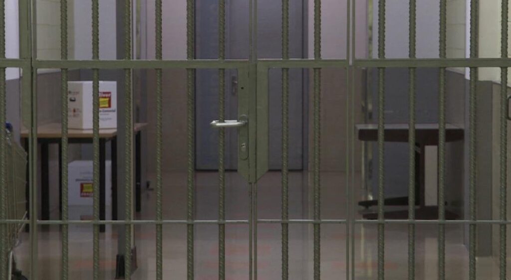 刑務所がメンタルヘルスケアを強化