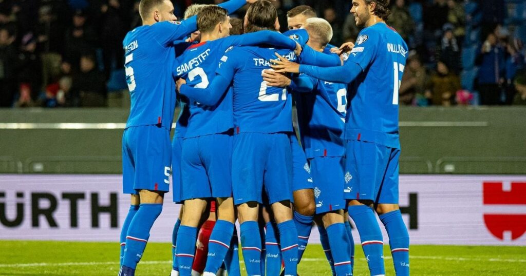 アイスランドがイスラエルを4-1で破り、欧州大会出場をかけてウクライナと決勝に臨む