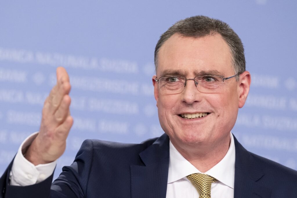 スイス中銀総裁、辞任へ - SWI swissinfo.ch