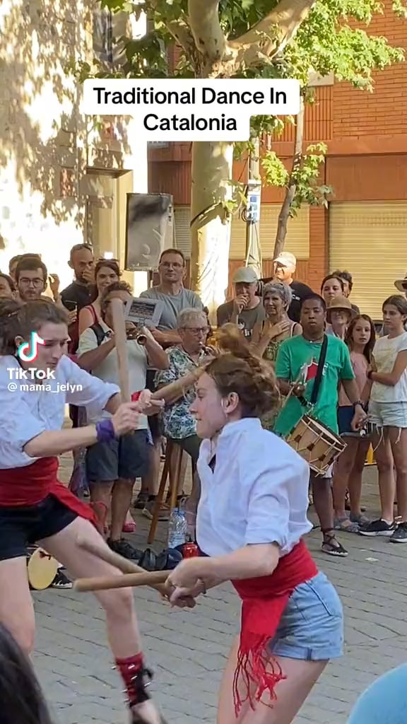 スティックダンス
