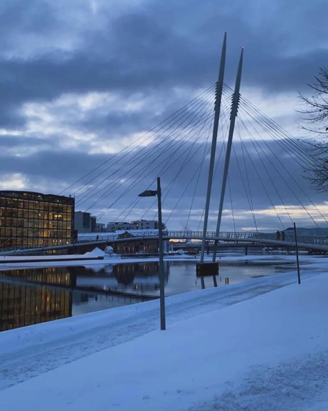ノルウェーに滞在したのはわずか 1 週間で、なんとか撮れた写真はこれらのほんの一部です。 自然は素晴らしいですが、地元の人々はさらに素晴らしいです。