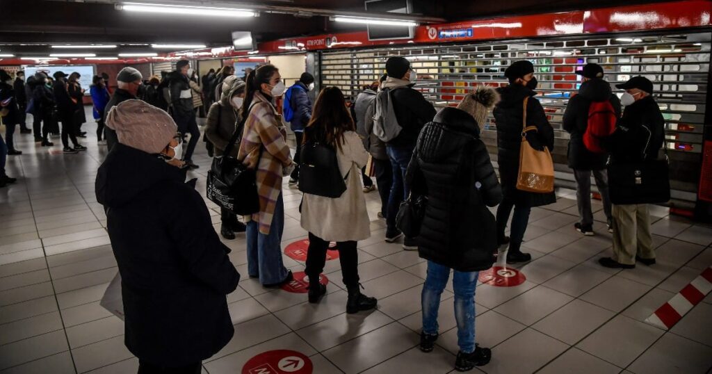 ラツィオTARは、サルビーニ氏が12月15日のストライキを縮小した差し止め命令を「法律違反と権力の行き過ぎ」として拒否した。