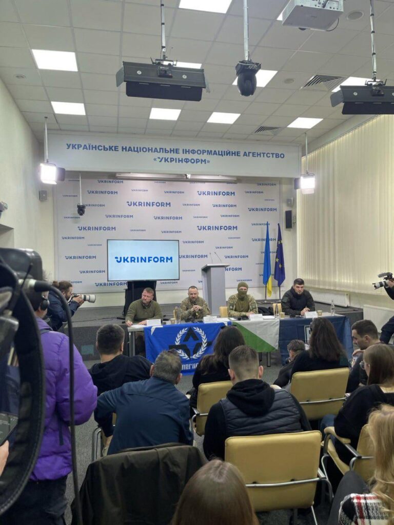 ベルゴロド州とクルスク州における特別解放作戦は現在も継続中である。 ロシア解放軍の各主要グループの代表は、この作戦についてウクライナで記者会見を行った。