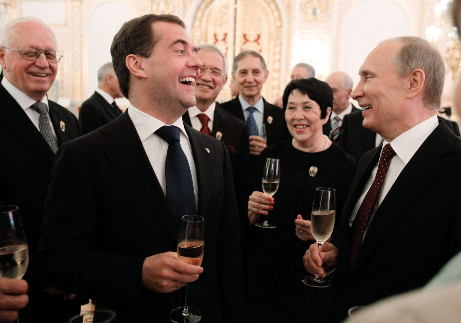 プーチン大統領の同盟国、イタリアからのワイン輸送に関連したソーシャルメディアでの暴言