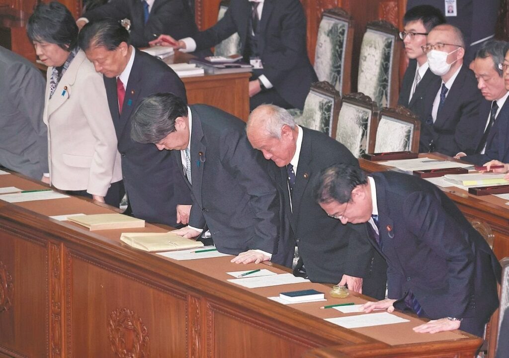 各党の賛否は？ 2024年度予算案が衆院通過 小野寺予算委員長の解任案、鈴木財務相の不信任案の賛否も