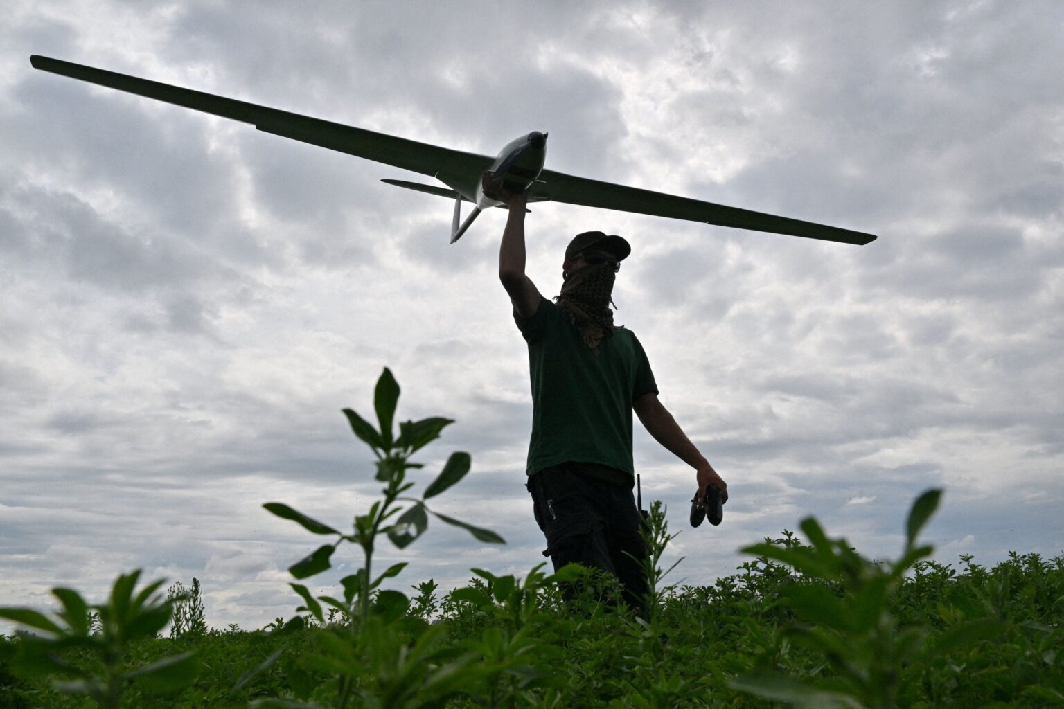 ウクライナの無人機がロシアの主要武器生産拠点を攻撃