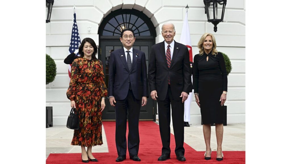 [政治] 岸田首相がバイデン氏とレストランで夕食、夫人も同席…輪島塗のコーヒーカップなど贈呈