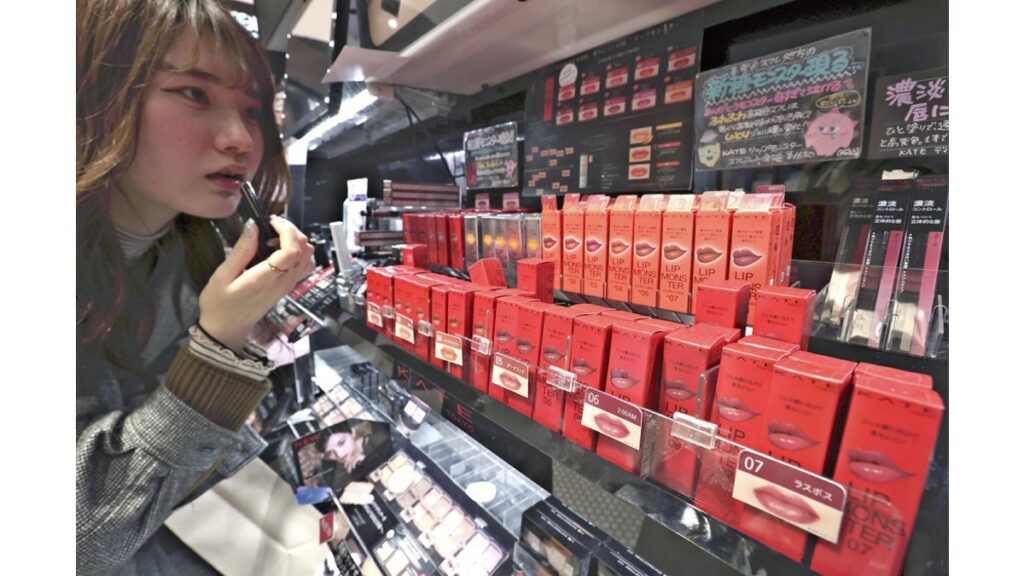 [経済] リップモンスター、コロナ禍を逆手に「怪物級」ヒット…ＳＮＳで拡散「メイク欲を刺激」