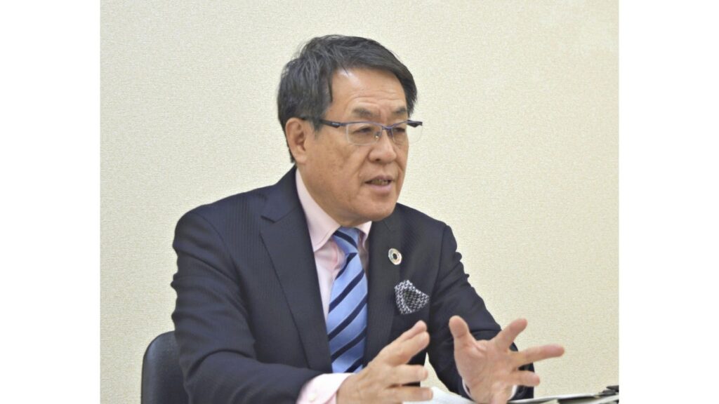 [選挙・世論調査] 東京・目黒区長選、現職の青木英二氏が６選…新人４人を破る