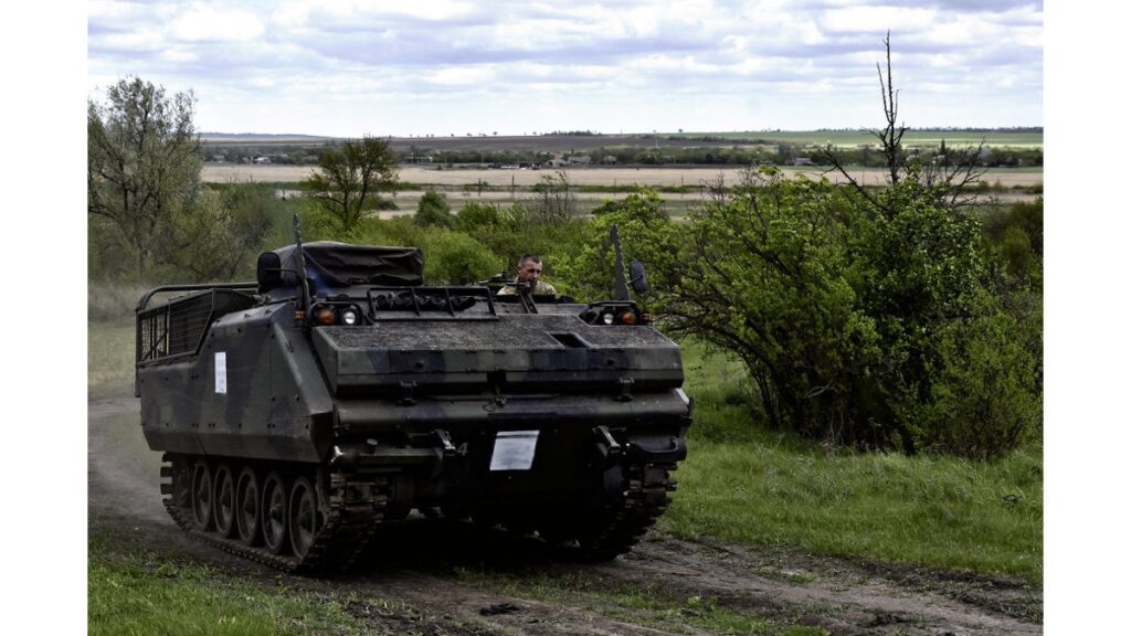 [国際] ロシア軍、米国の追加支援到着前に攻勢か…ウクライナは「世界最古の軍艦」大破し反撃か