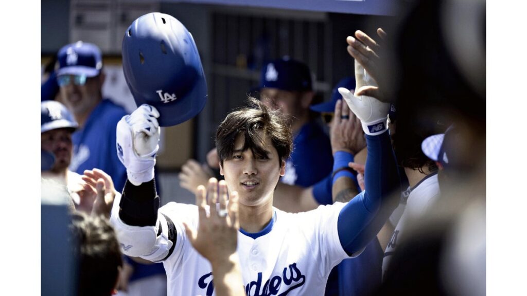 [大リーグ] 大谷翔平「もっともっとたくさん打つ」…日本選手の歴代最多本塁打に地元スタジアム熱狂