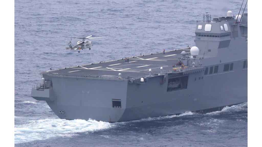 [社会] 海自ヘリ墜落で搭乗員８人の氏名公表、現場は水深５５００ｍ…米軍支援も得て捜索範囲を拡大