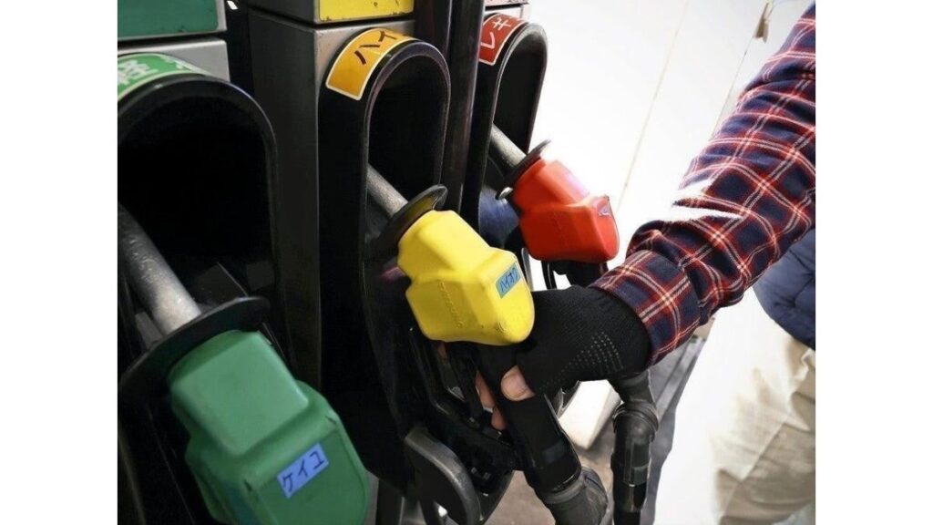 [経済] ガソリン価格、２週ぶり値上がり…前週より０・１円高い１７５円