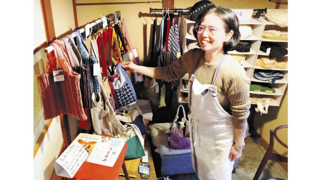 [ニュース] 「隠れ家に来たみたい」古民家喫茶店で「手仕事」作家や愛好家の輪…山口県萩市、展示会や教室も
