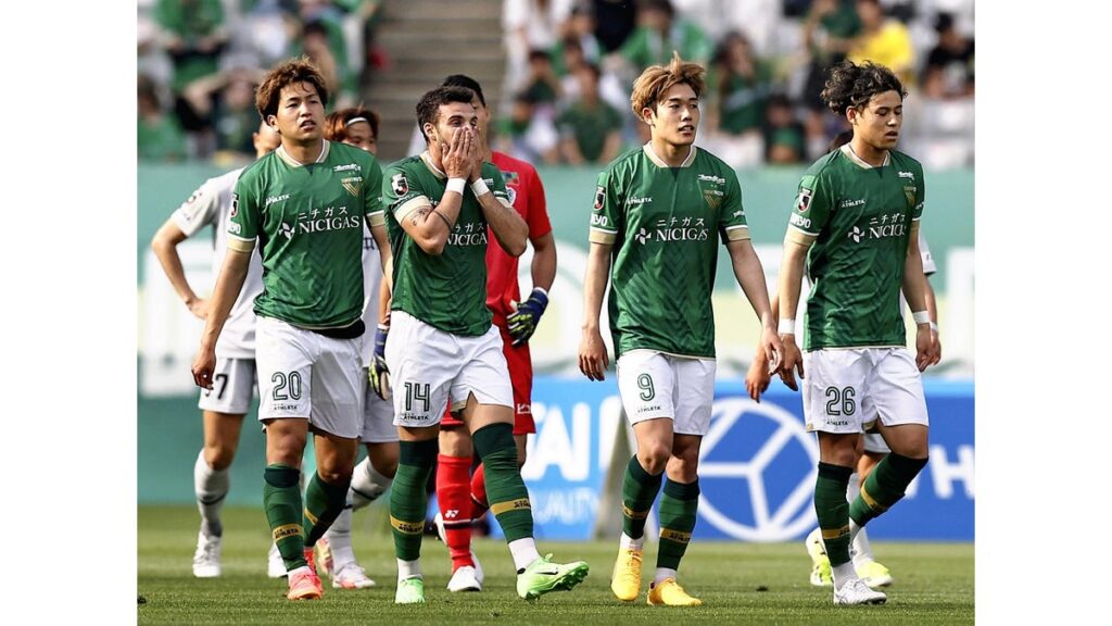 [Jリーグ] 土壇場のシュート「うまく当たらず」、東京Ｖが４試合連続ドロー…広島は１０戦負けなし