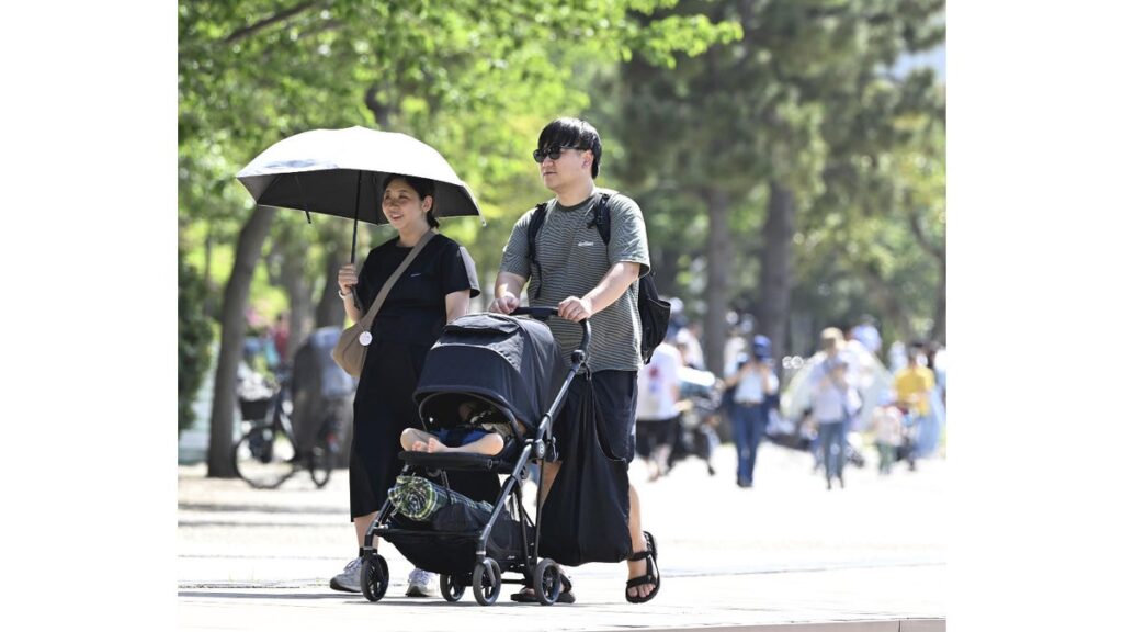 [社会] 全国３８地点で真夏日、福島・伊達は４月最高３２・３度…都心は７月並み２８・２度