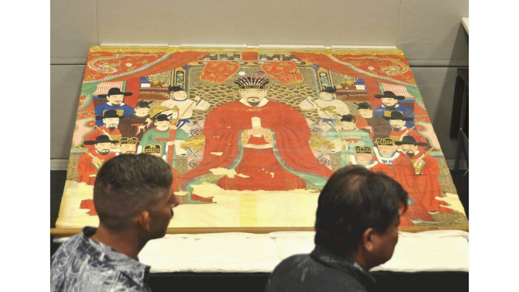 [エンタメ・文化] 沖縄戦で所在不明、３月に米国から返還…琉球国王の肖像画「御後絵」実物を公開