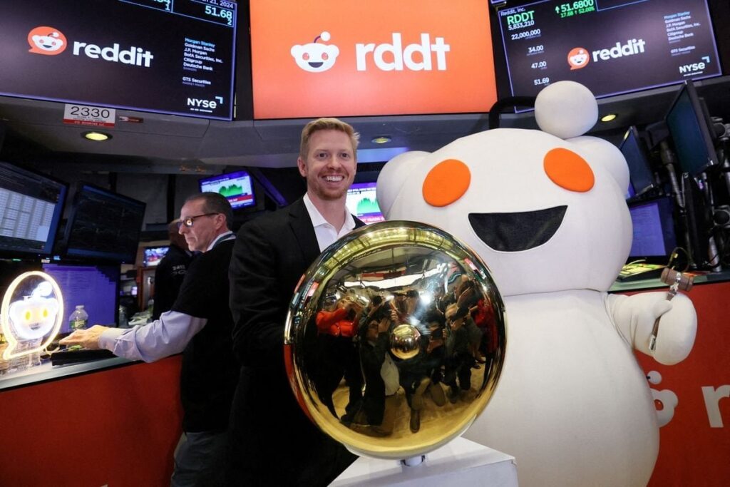 フォロコチェス、メネアメ、そして言語: 米国の偉大なフォーラムである Reddit がスペイン語で成功しない理由