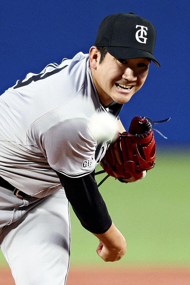 ６回無失点で２勝目を挙げた菅野（１１日）＝黒瀬祐生撮影