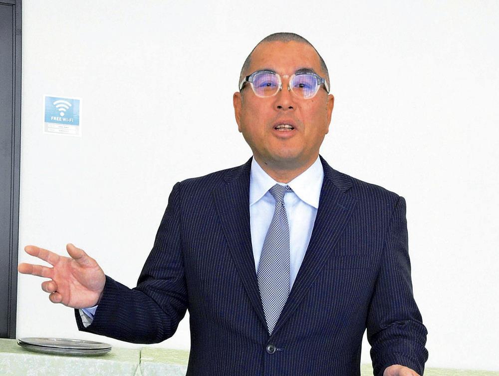 「浪江で結婚式を再開させたい」と語る朝田さん（浪江町で）