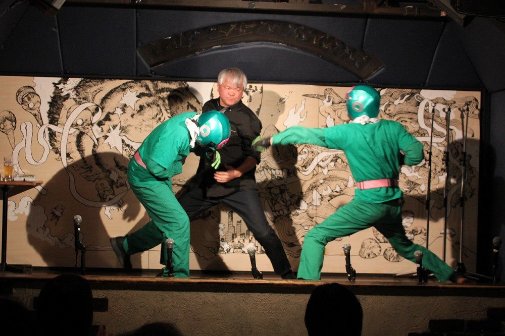 からの、華麗な殺陣