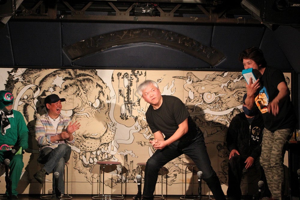 寸劇仕立ての名乗り