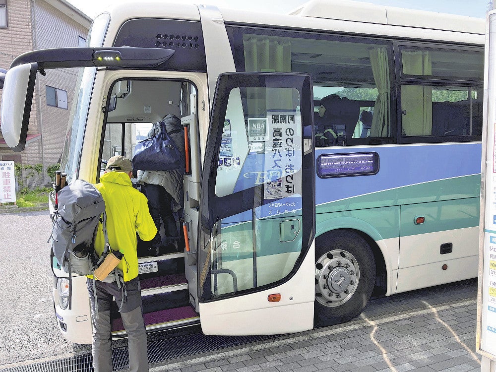 ＪＲ阿南駅では列車の切符や定期券で徳島バスに乗り継げる
